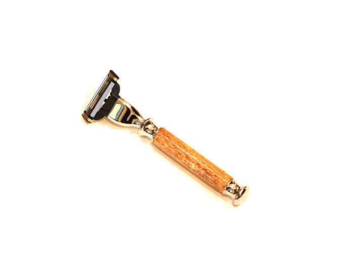 Shaving Razor with Silk Oak Handle